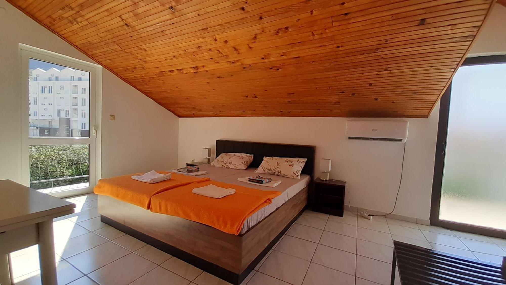 Mixe Guest house Budva